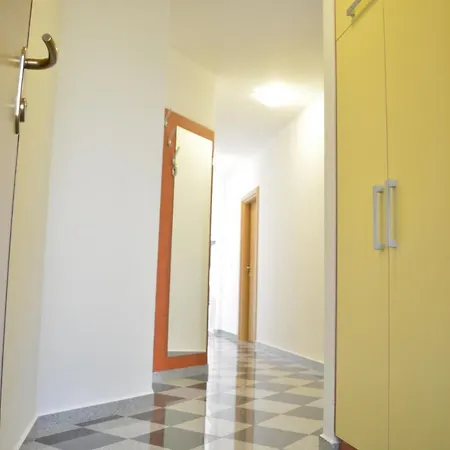 Gloria Apartment