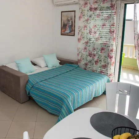 Gloria * بروماجنا