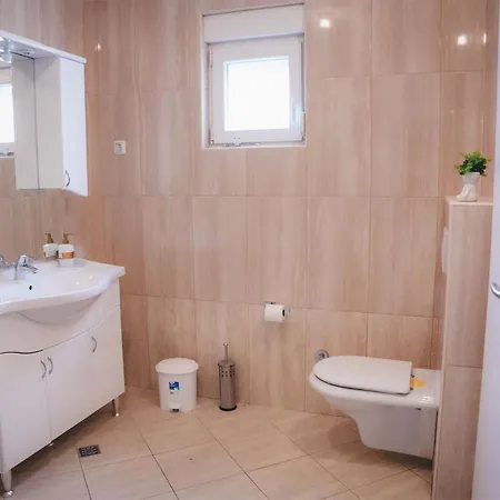 Gloria Apartment
