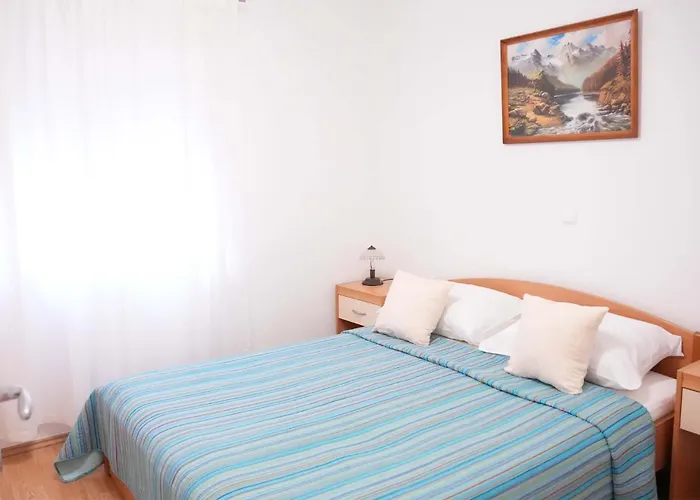 Gloria Apartament Promajna